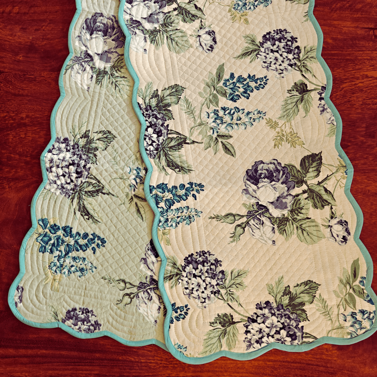 Bloom Mirage Reversible Table Runner, 100% cotton, 15" x 72" - Coral Slub -